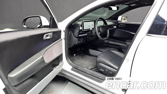 Hyundai Ioniq 6 Long Range Exclusive + 2023 — фото 10