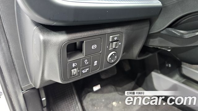 Hyundai Ioniq 6 Long Range Exclusive + 2023 — фото 20