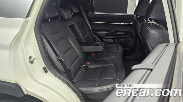 KG Mobility (SsangYong) Torres Gasoline 1.5 2WD T7 2023 — фото 11