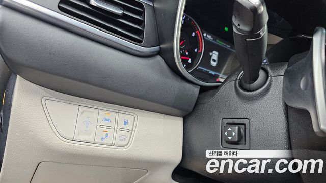 Genesis G70 2.2D AWD Elite 2019 — фото 23