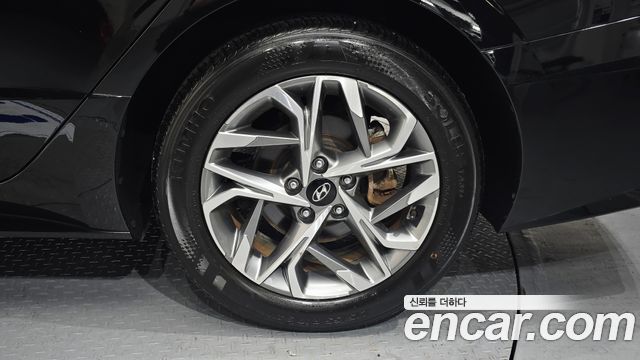 Hyundai Sonata (DN8) 2.0 Premium Plus 2022 — фото 27