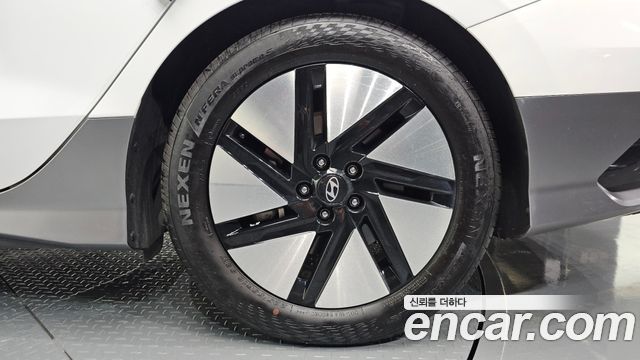 Hyundai Ioniq 6 Long Range Exclusive 2023 — фото 21