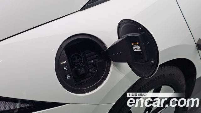 Hyundai Ioniq 6 Long Range Exclusive 2023 — фото 32