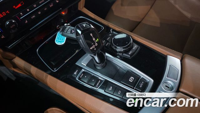 BMW 7 Series (F01) 740d xDrive Individual 2015 — фото 9