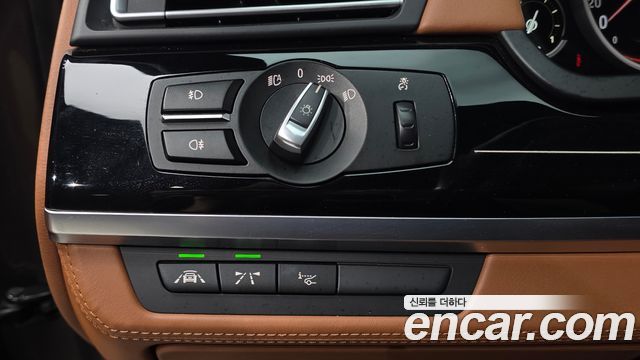 BMW 7 Series (F01) 740d xDrive Individual 2015 — фото 12