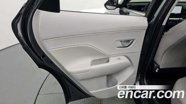 Hyundai Kona (SX2) Gasoline 1.6 Turbo 4WD Premium 2024 — фото 25