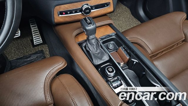 Volvo XC90 (II) D5 Inscription 2019 — фото 9
