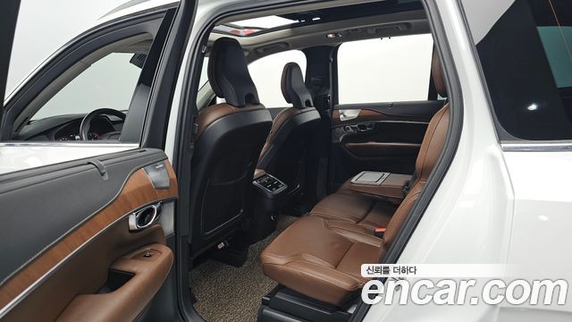 Volvo XC90 (II) D5 Inscription 2019 — фото 12