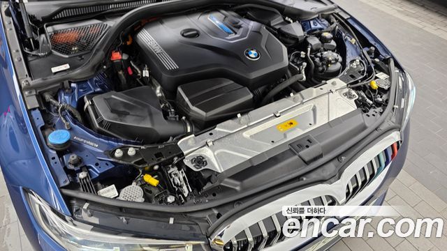 BMW 3 Series (G20) 330e Luxury 2021 — фото 6