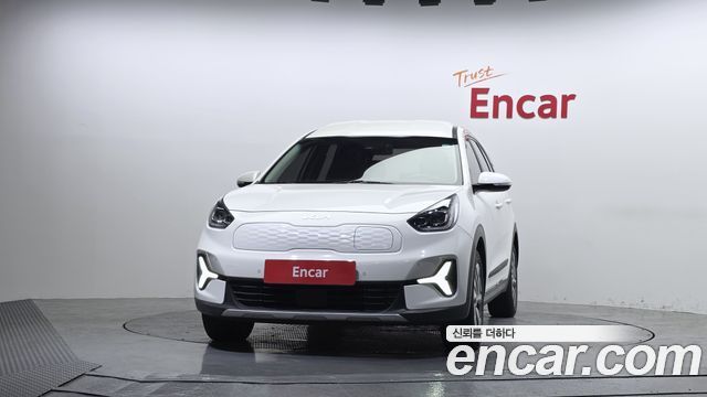 Kia Niro Plus Earth 2023 — фото 3