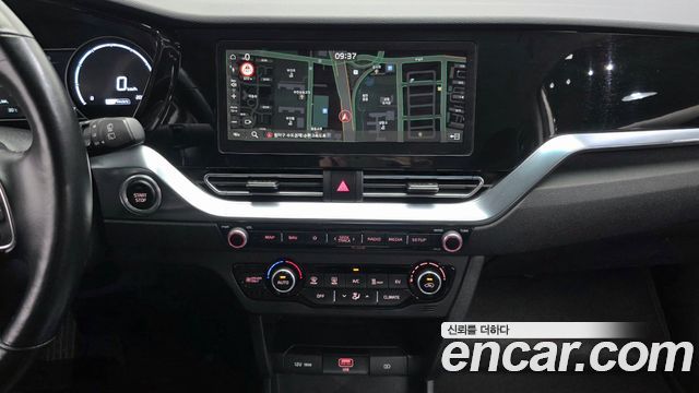 Kia Niro Plus Earth 2023 — фото 14