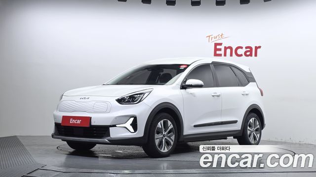 Kia Niro Plus Earth 2023 — фото 1