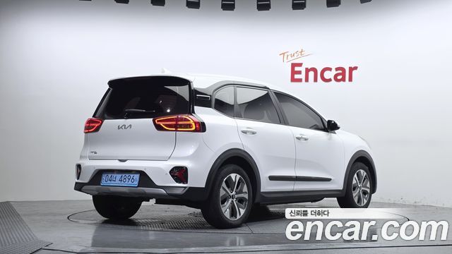 Kia Niro Plus Earth 2023 — фото 2