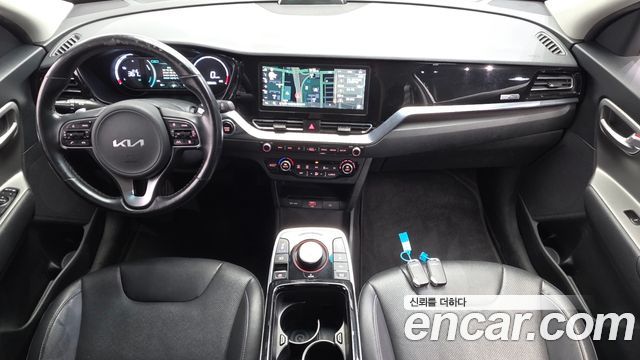 Kia Niro Plus Earth 2023 — фото 7