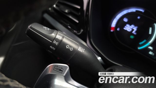 Kia Niro Plus Earth 2023 — фото 18