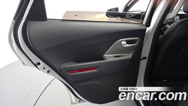 Kia Niro Plus Earth 2023 — фото 25
