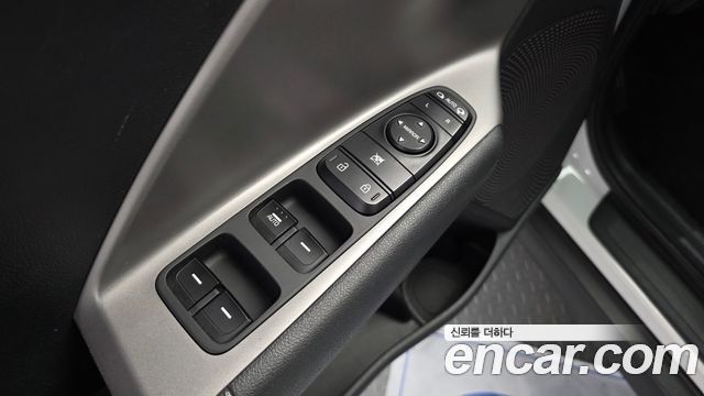 Kia Niro Plus Earth 2023 — фото 27