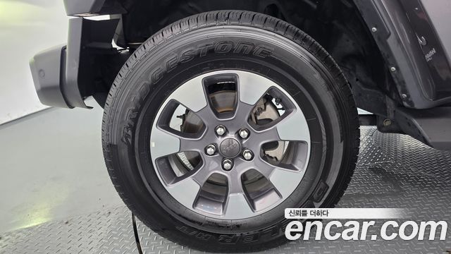 Jeep Wrangler (JL) 2.0 Overland Power Top 4Door 2021 — фото 5