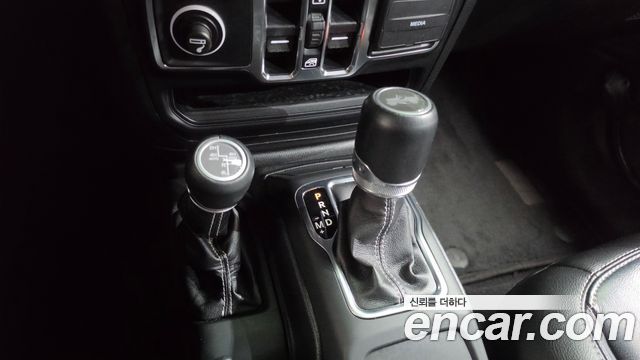 Jeep Wrangler (JL) 2.0 Overland Power Top 4Door 2021 — фото 9