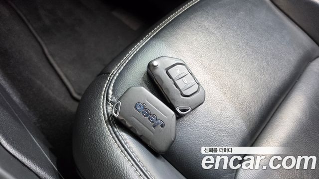 Jeep Wrangler (JL) 2.0 Overland Power Top 4Door 2021 — фото 15