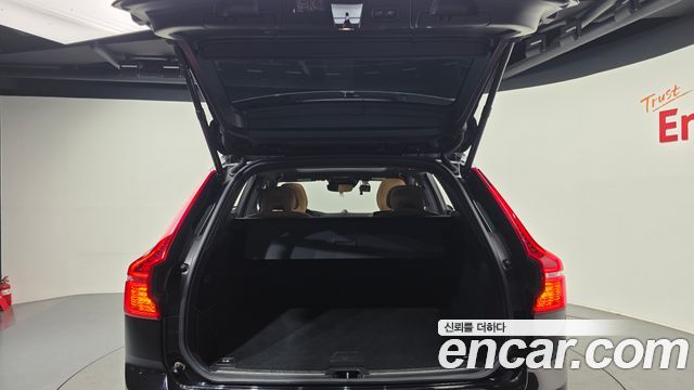 Volvo XC60 (II) D5 Inscription 2019 — фото 20