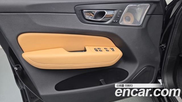 Volvo XC60 (II) D5 Inscription 2019 — фото 24