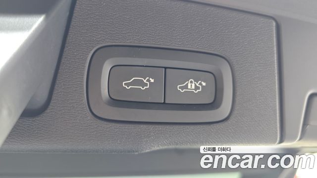 Volvo XC60 (II) D5 Inscription 2019 — фото 28
