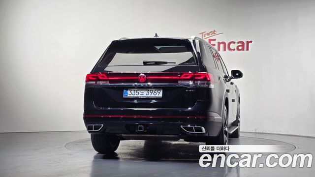 Volkswagen Atlas 2.0 TSI R-LINE 7-Seater 2025 — фото 4