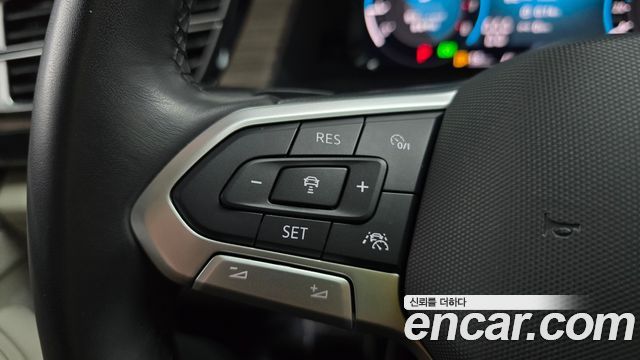 Volkswagen Atlas 2.0 TSI R-LINE 7-Seater 2025 — фото 17