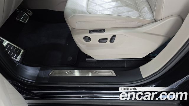 Volkswagen Atlas 2.0 TSI R-LINE 7-Seater 2025 — фото 32