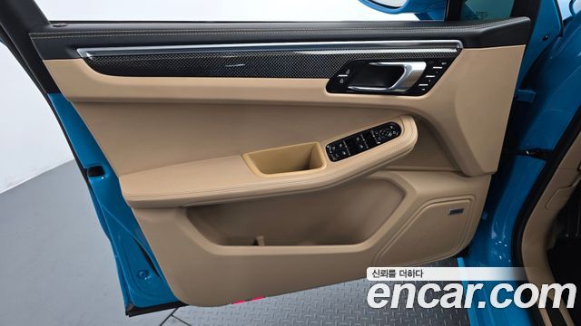 Porsche Macan 2.9 GTS 95B 2021 — фото 30