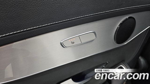 Mercedes-Benz GLC-Class (X253) GLC300e 4MATIC 2021 — фото 19