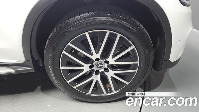 Mercedes-Benz GLC-Class (X253) GLC300e 4MATIC 2021 — фото 21
