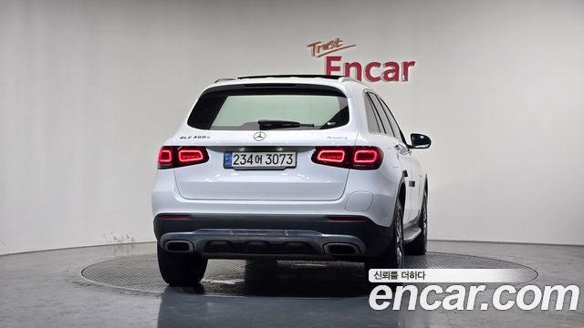 Mercedes-Benz GLC-Class (X253) GLC300e 4MATIC 2021 — фото 4