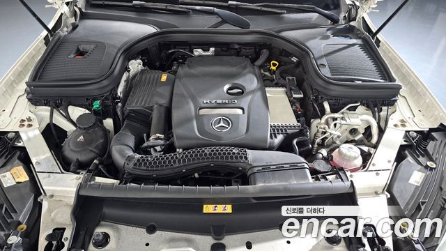 Mercedes-Benz GLC-Class (X253) GLC300e 4MATIC 2021 — фото 6