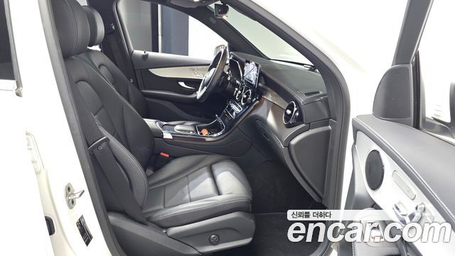 Mercedes-Benz GLC-Class (X253) GLC300e 4MATIC 2021 — фото 11