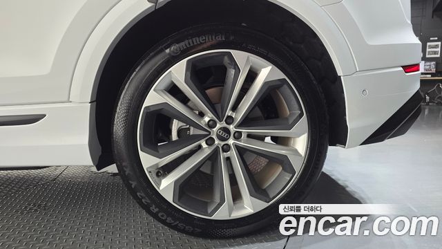 Audi Q8 (4M) 55 TFSI Quattro Premium 2026 — фото 21