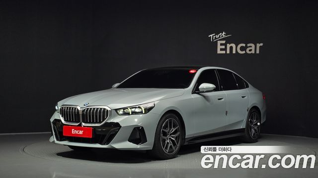 BMW 5 Series (G60) 520i M Sport 2026 — фото 1