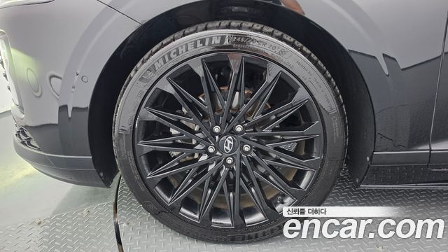 Hyundai Grandeur (GN7) 2,5 Gasoline 2WD Calligraphy 2023 — фото 5