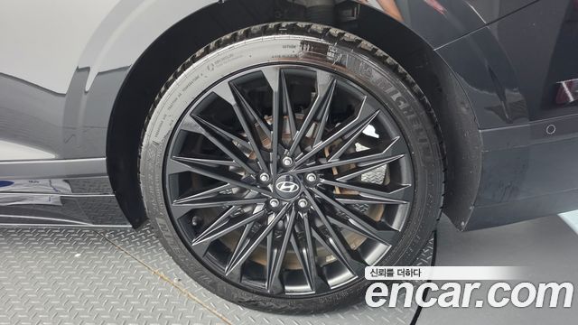 Hyundai Grandeur (GN7) 2,5 Gasoline 2WD Calligraphy 2023 — фото 21