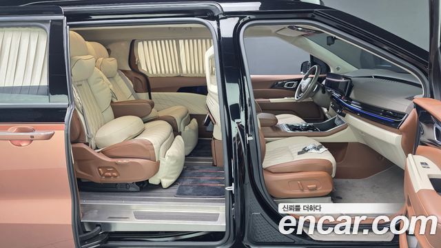 Kia Carnival (IV) Gasoline 9-Seater Hi Limousine (7-seater Limousine(Special vehicle) 2024 — фото 32