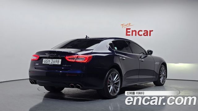 Maserati Quattroporte S Q4 3.0 V6 Granlusso 2019 — фото 2