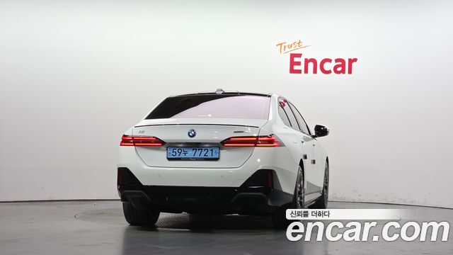 BMW i5 (G60) eDrive 40 M Sport Pro 2024 — фото 4