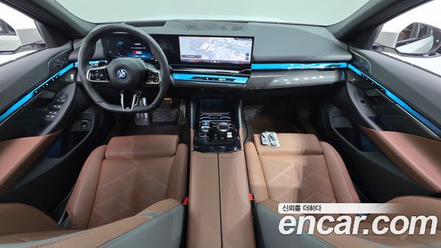 BMW i5 (G60) eDrive 40 M Sport Pro 2024 — фото 7