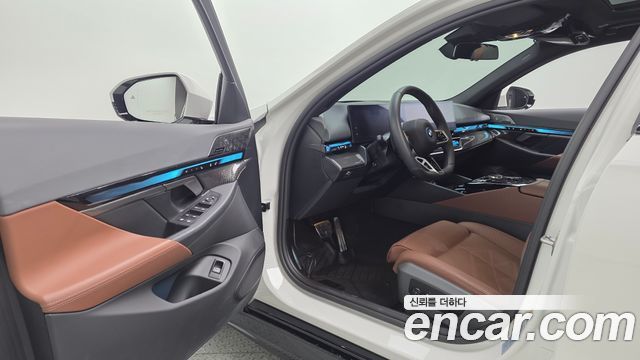 BMW i5 (G60) eDrive 40 M Sport Pro 2024 — фото 10