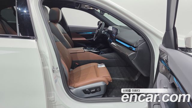 BMW i5 (G60) eDrive 40 M Sport Pro 2024 — фото 32