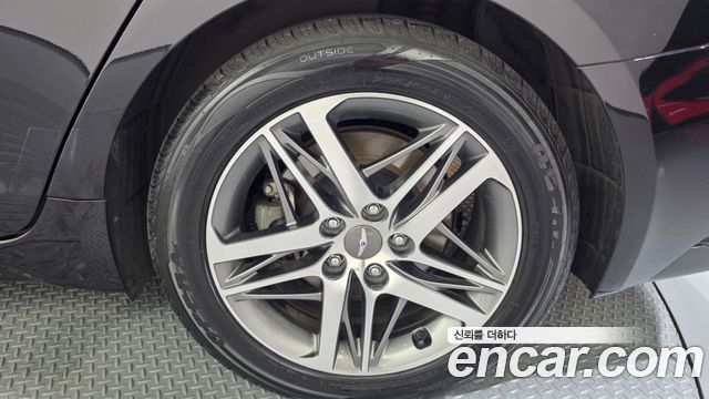 Genesis G70 Diesel 2.2 2WD 2022 — фото 21