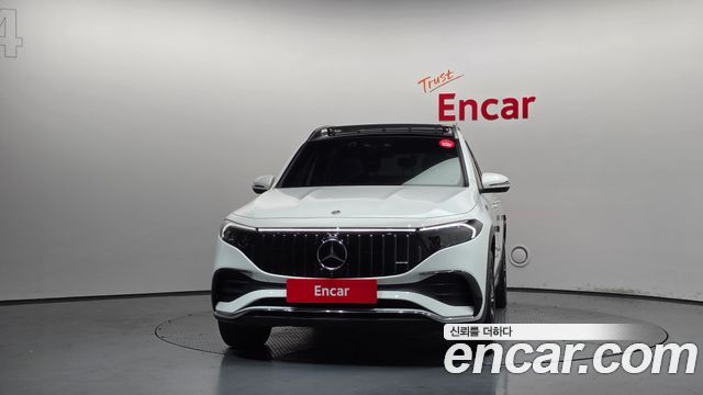 Mercedes-Benz EQB (X243) EQB300 4MATIC AMG Line 2023 — фото 3