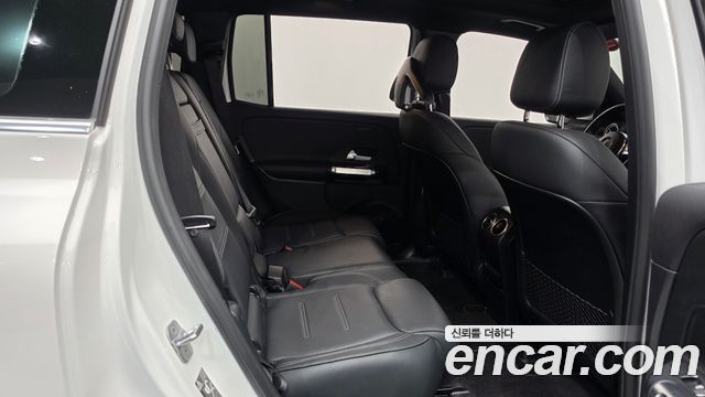 Mercedes-Benz EQB (X243) EQB300 4MATIC AMG Line 2023 — фото 12