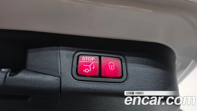 Mercedes-Benz EQB (X243) EQB300 4MATIC AMG Line 2023 — фото 19